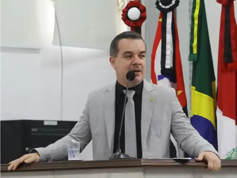 Luciano Julião diz que assessora "cumpre sua função" (Divulgação/Câmara de Rio Preto)