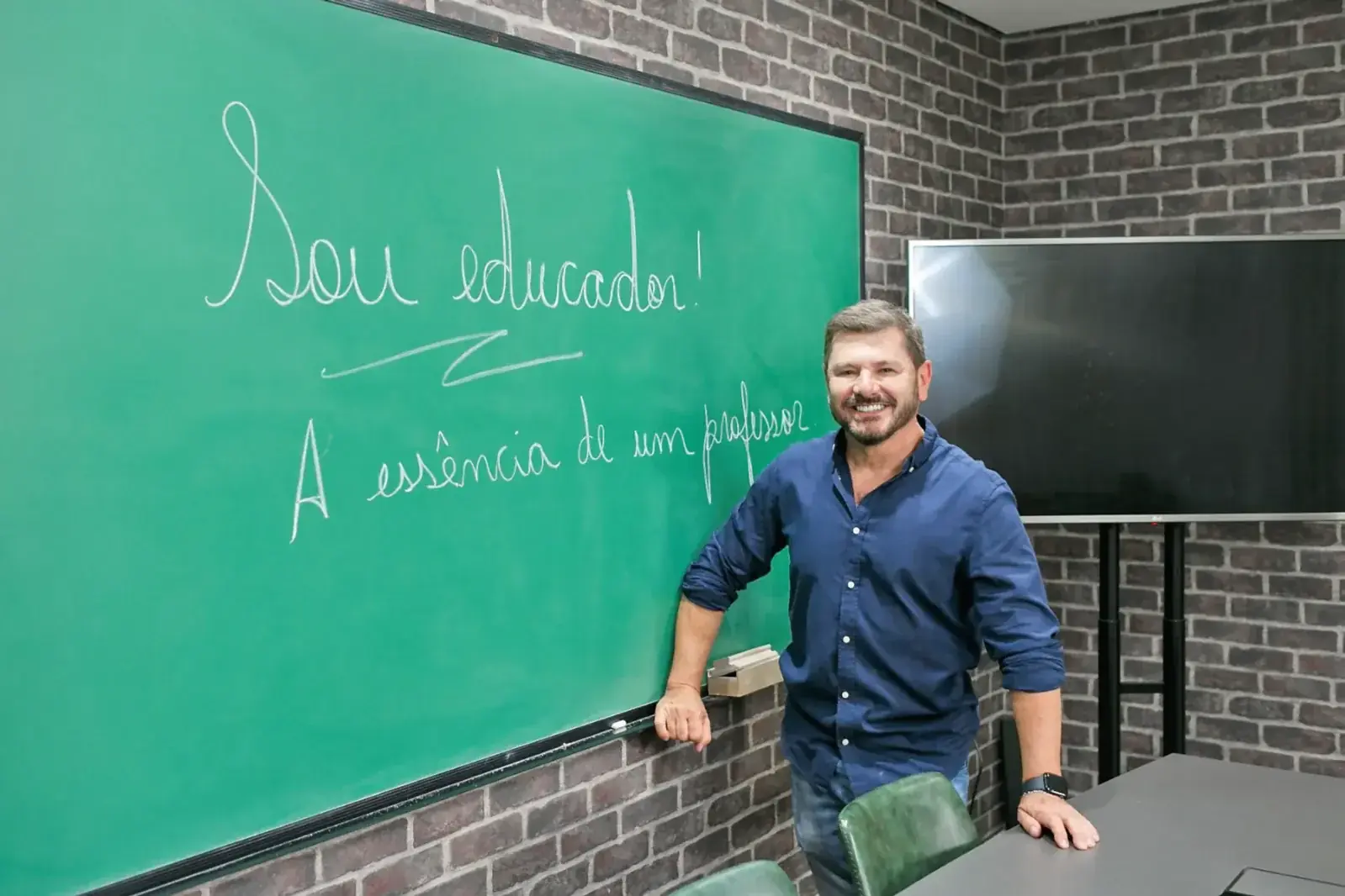 Renato Casagrande aborda caminhos possíveis para fortalecer a profissão (Divulgação)