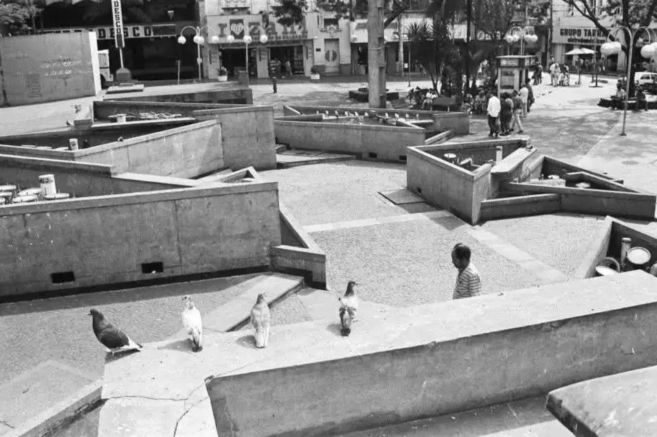 Praça D. José Marcondes - anos 1980 (Acervo Edwaldo Nogueira)