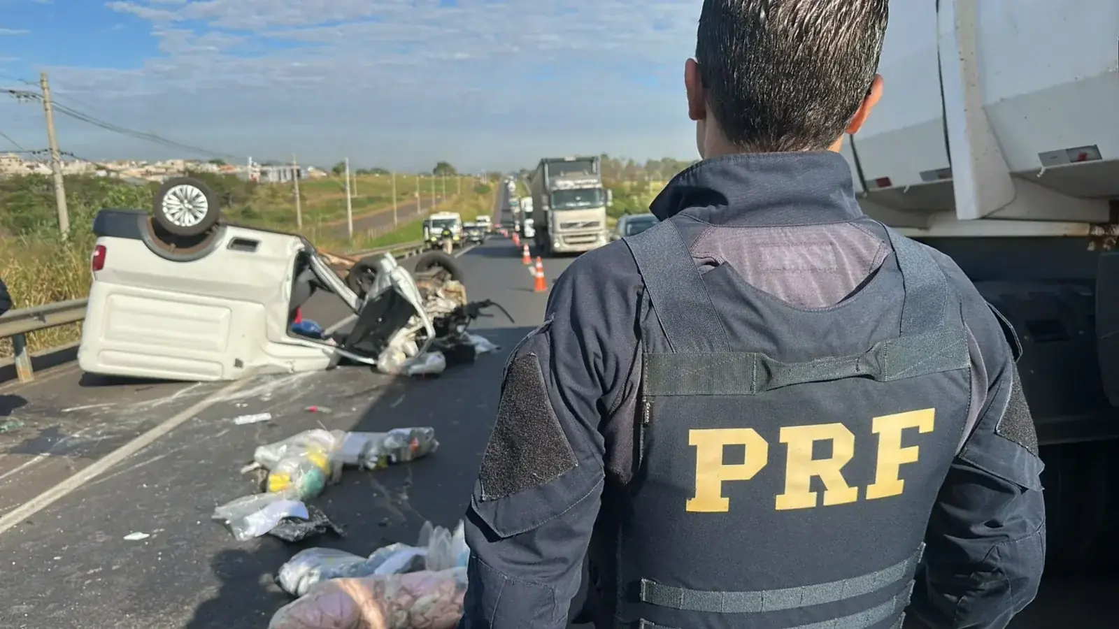 Um dos acidentes aconteceu na rodovia em Bady Bassitt; duas pessoas morreram e um motociclista foi socorrido em estado grave (Divulgação/Polícia Rodoviária Federal)
