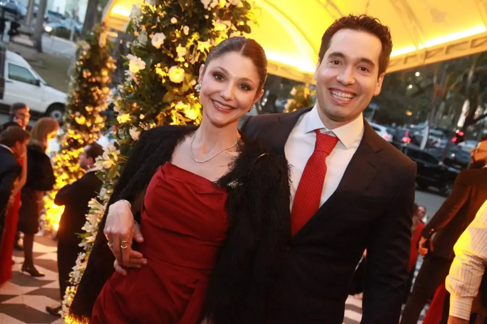 Rafaela Vettorasso Fauaz e o médico Danilo Sthefani, no casamento de Carol Celico e Danilo Elena (Arnaldo Mussi)