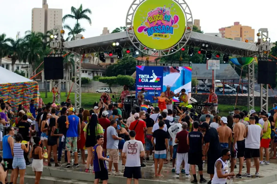 Bloco da Ressaca reuniu 3 mil pessoas na Represa para encerrar o Carnaval de Rio Preto