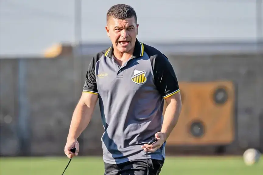 Umberto Louzer não resistiu à sequência de maus resultados (Higor Basso/Grêmio Novorizontino)