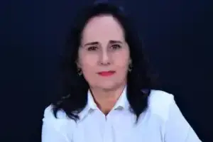 Indústria precisa de infraestrutura e menos burocracia, diz artigo
