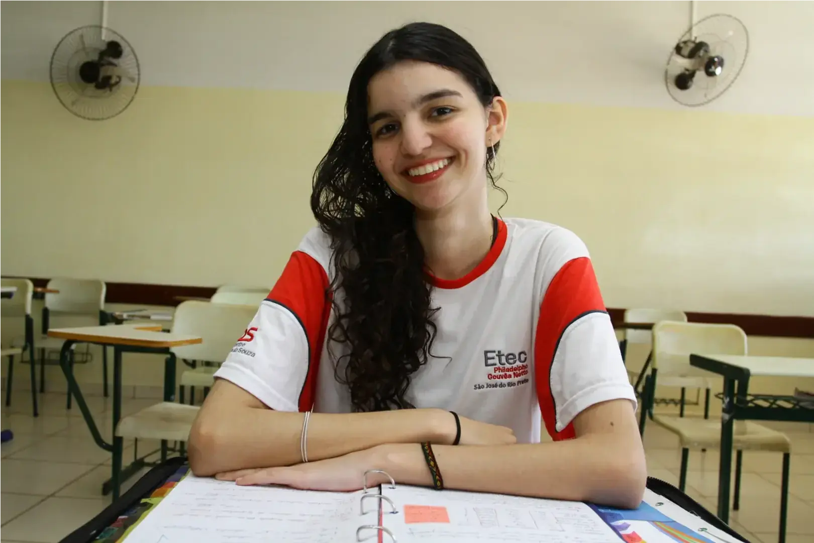 Rebeca  Westpal Fadil, de 16 anos, mira o vestibular do ITA (Instituto Tecnológico de Aeronáutica), onde pretende cursar Engenharia Aeronáutica (Edvaldo Santos 5/9/2025)