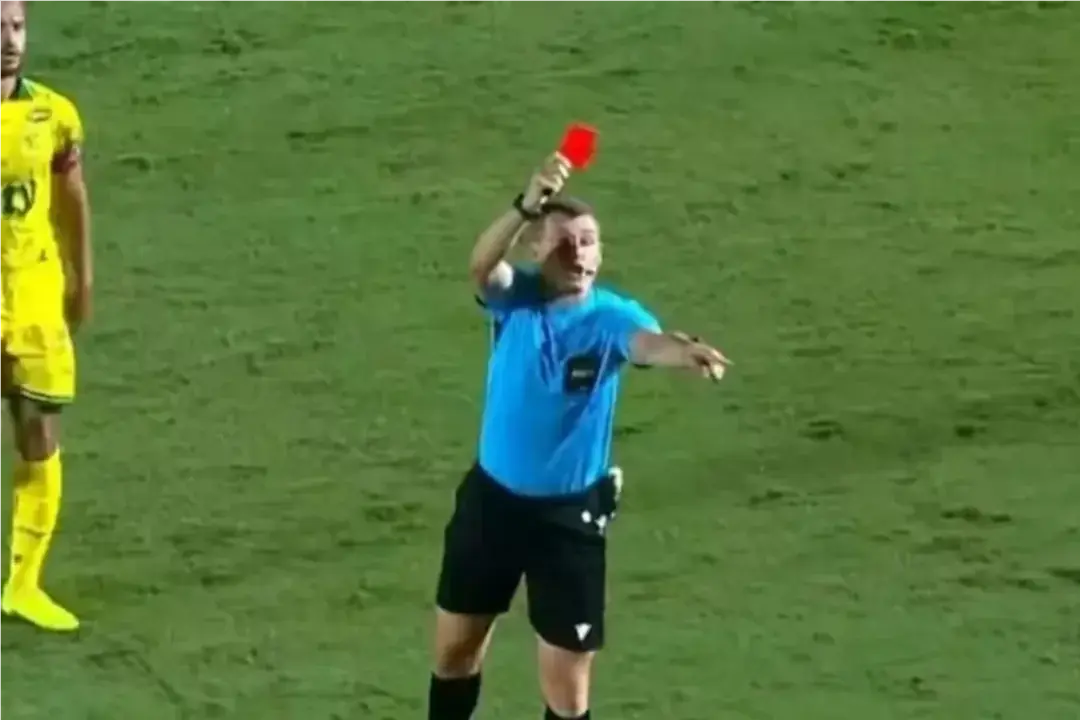 Paulo César Zanovelli durante Mirassol x Bahia (Reprodução/Premiere)