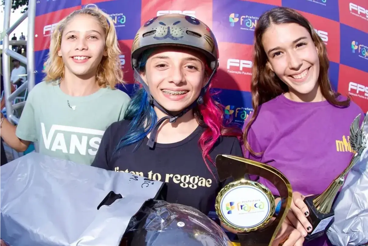 Isabelle de Morais é campeã do Circuito Paulista de Skate após vencer a etapa de Franca (Divulgação/VIAskate)