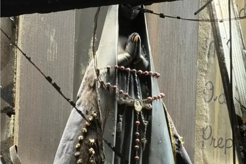 'A gente viu que não pode perder as esperanças', diz empresário após imagem de santa resistir a incêndio em Rio Preto