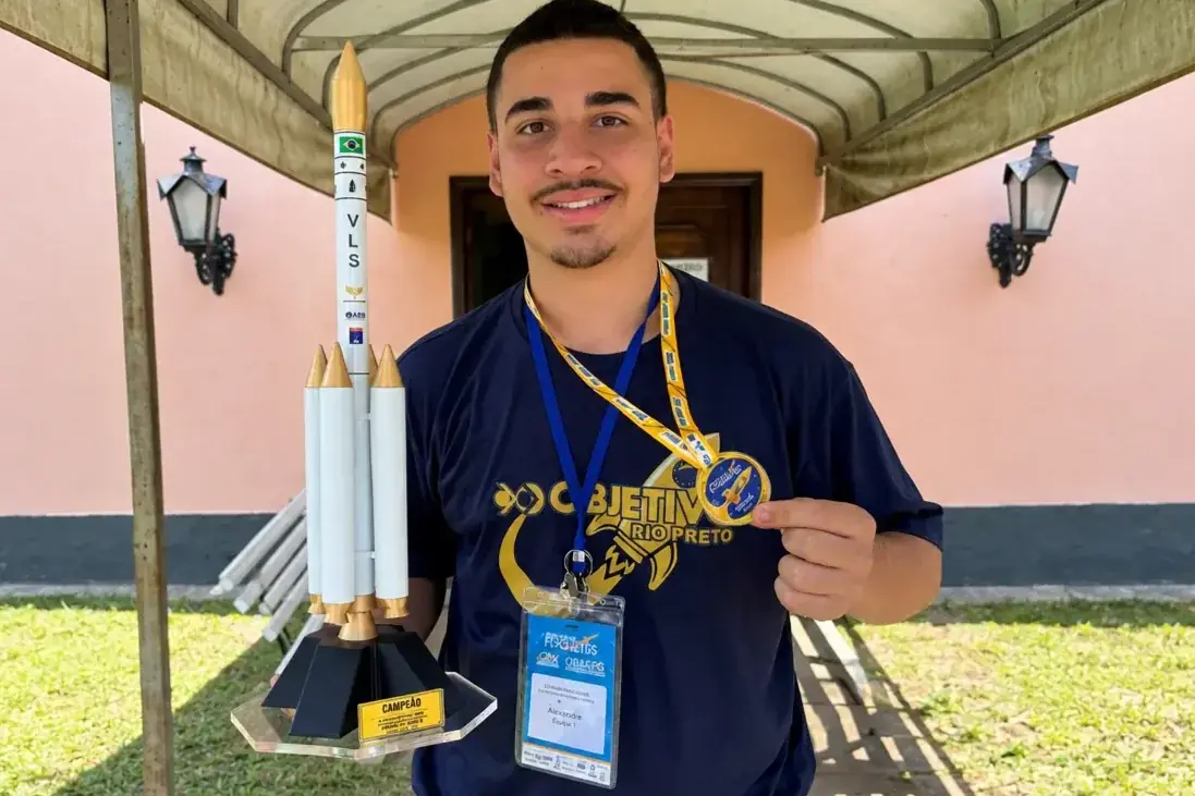 Estudante de Rio Preto vence Jornada Nacional de Foguetes