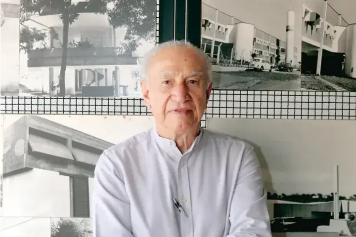 Thumbnail description