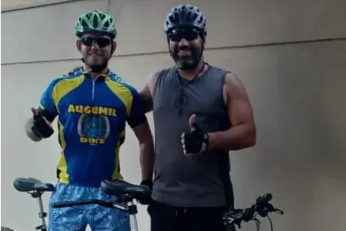 Amizade guia deficiente visual em 200km até Aparecida