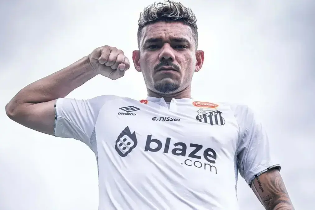 Mirassol negocia chegada de Tiquinho Soares por empréstimo