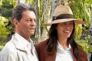 Paulo e Aline Girardi recebem visitantes na colheita da uva (Divulgação)