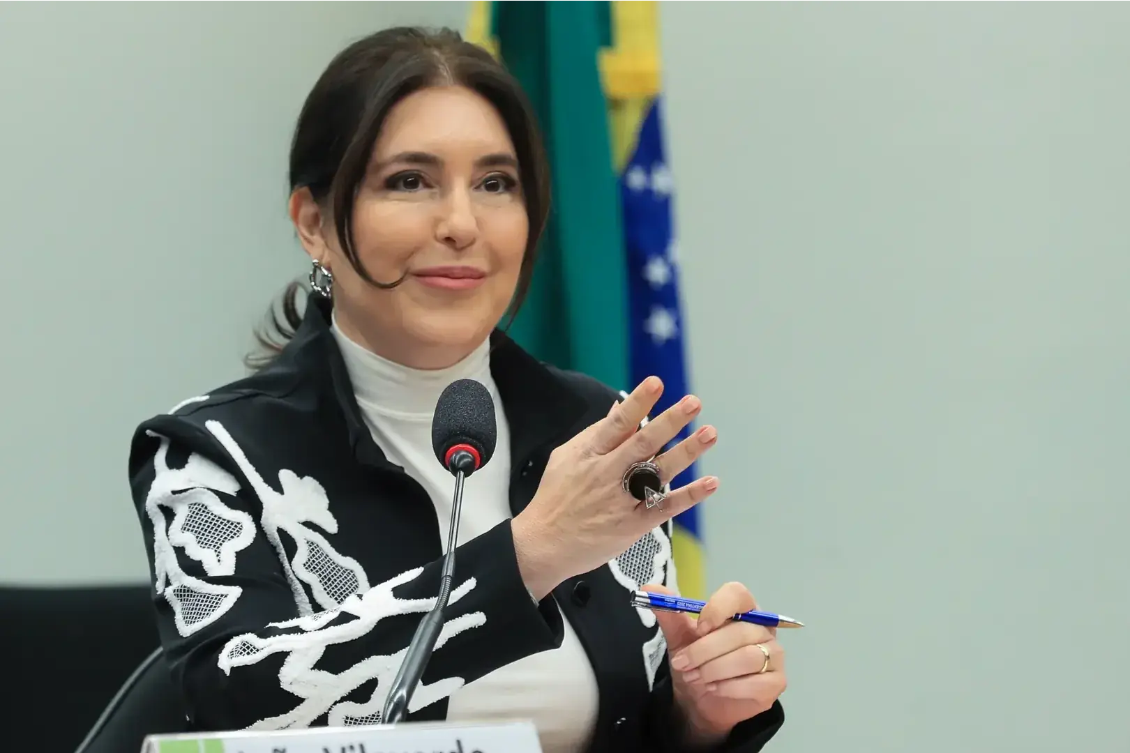 Tebet quer 'ajuda' do mercado para reduzir gastos