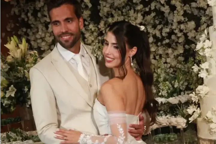 Os noivos, Maria Fernanda Ribeiro Cury e Augusto Laranja, no dia do “sim” (Arnaldo Mussi)