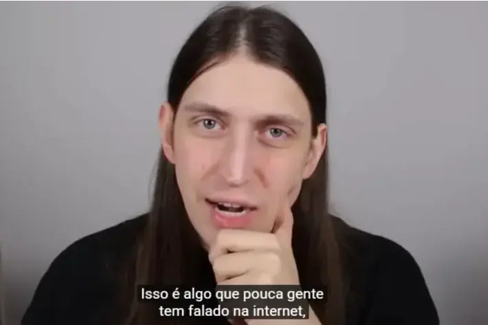 Felca denuncia adultização de crianças (Reprodução / YouTube)