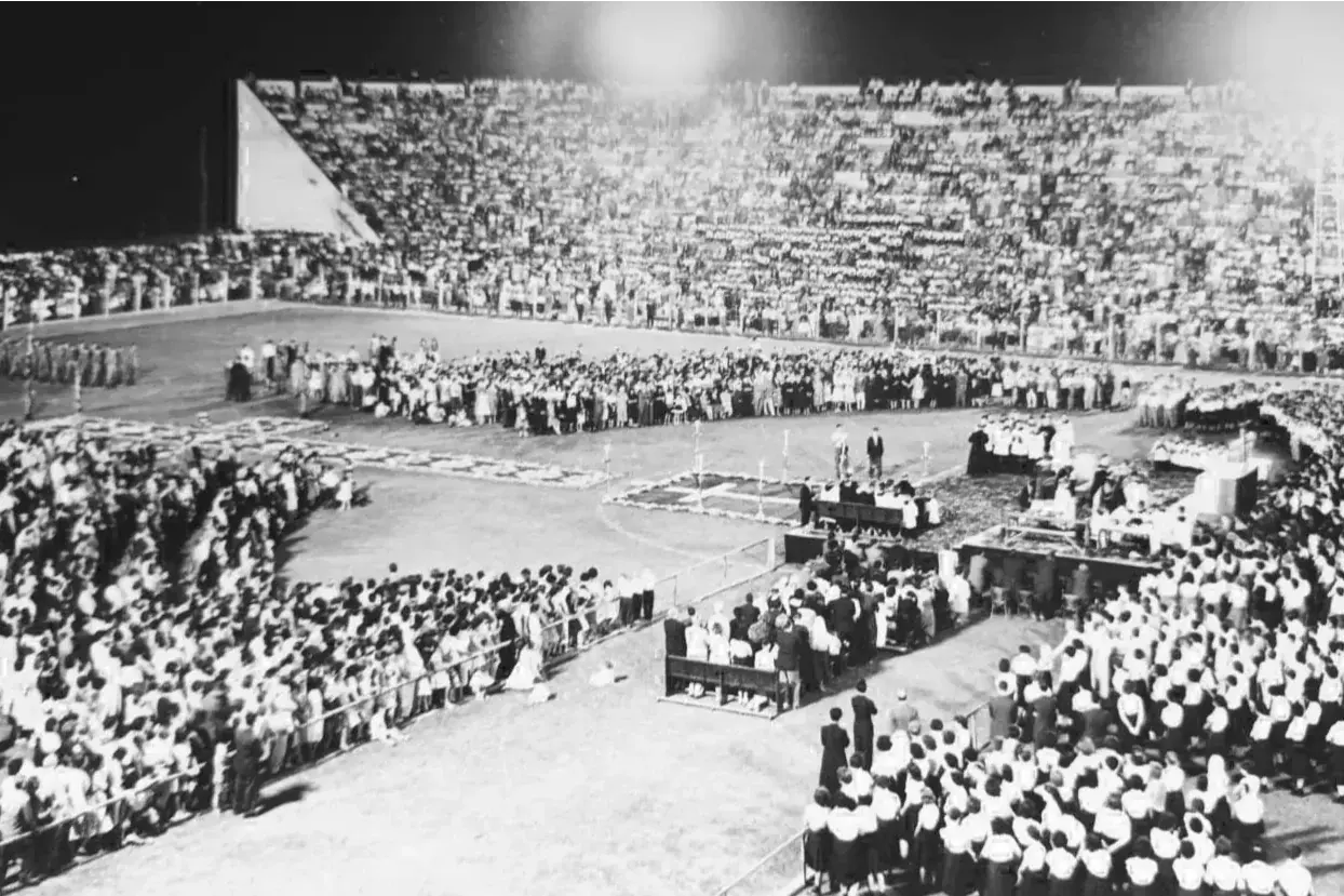Missa dos Estudantes no Estádio do América - 1960 (Jaime Colagiovanni)