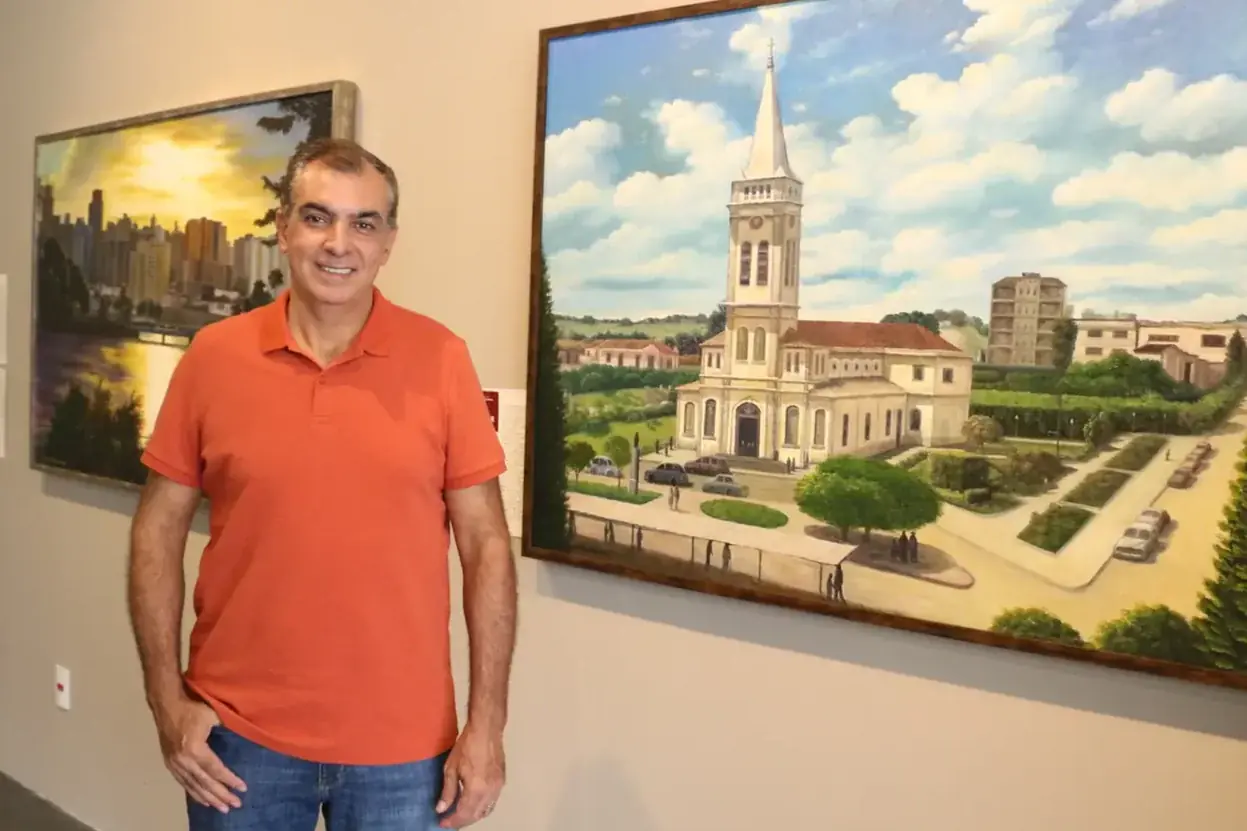 Obras de Edson Raposeiro destacam patrimônio histórico, figuras icônicas e tradições locais (Paulo de Paula/Divulgação)