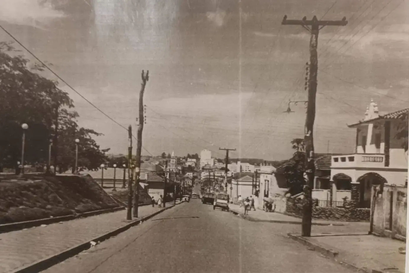 Thumbnail description