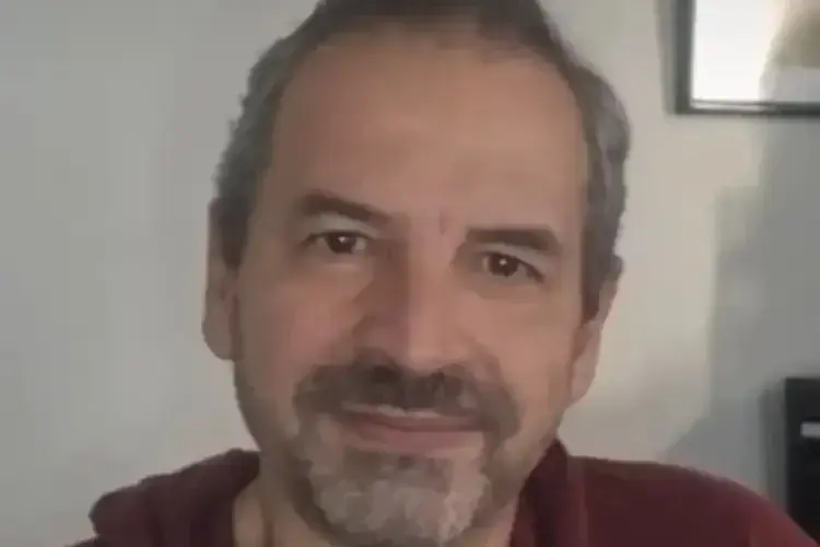 Thumbnail description