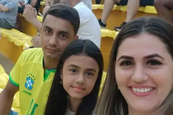 Fernando e Rebecca com a filha, Layslla: casal optou por ter um único filho (Divulgação)