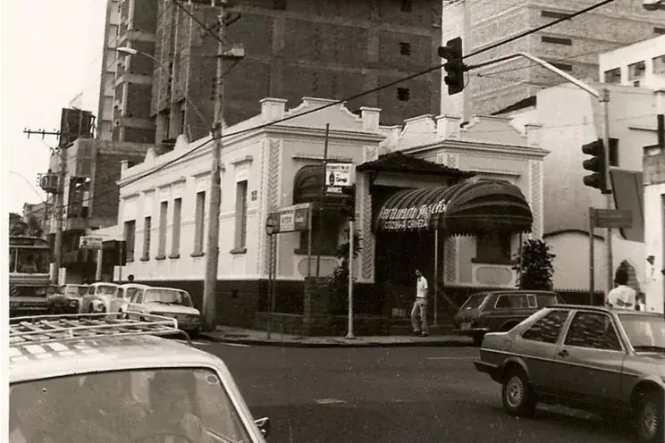 Thumbnail description