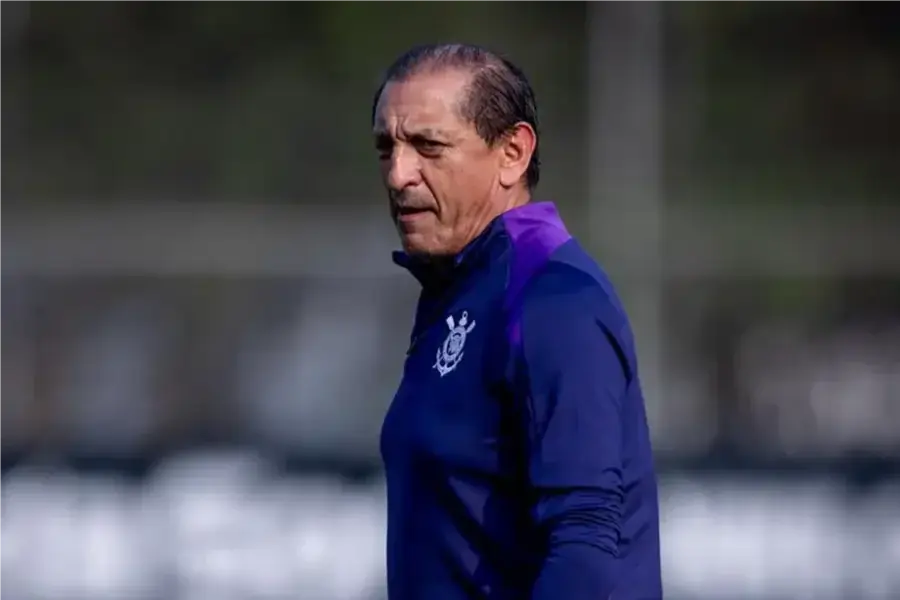 Ramón Díaz comandou o time por 60 jogos e foi demitido 21 dias após o título paulista (Divulgação/Corinthians)