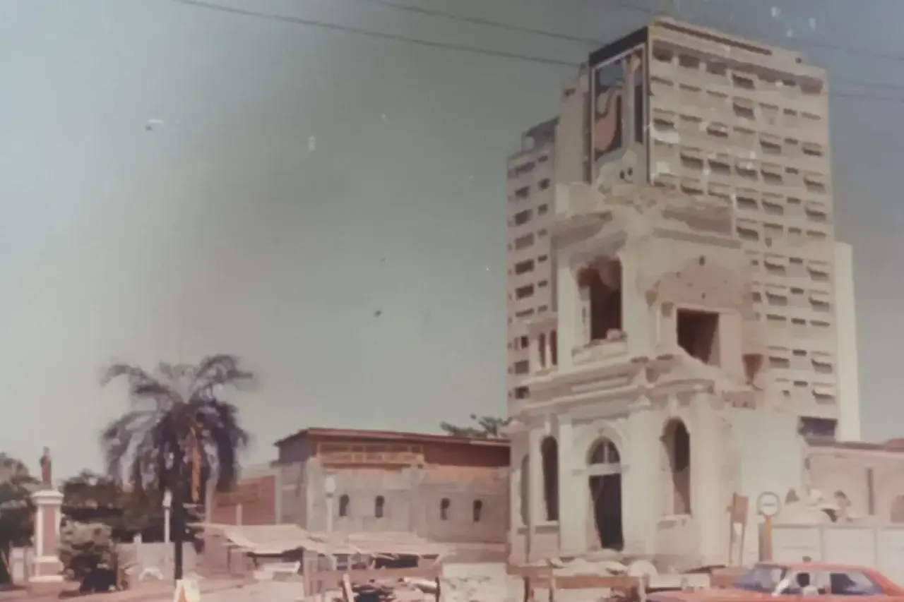 Derrubada e construção da Catedral (Osmar Manhani)