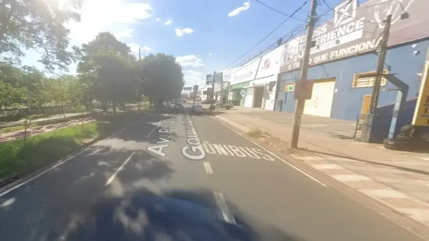 O assalto ocorreu na avenida Phildelpho Manoel Gouveira Neto, em Rio Preto (Reprodução/Google Street View)