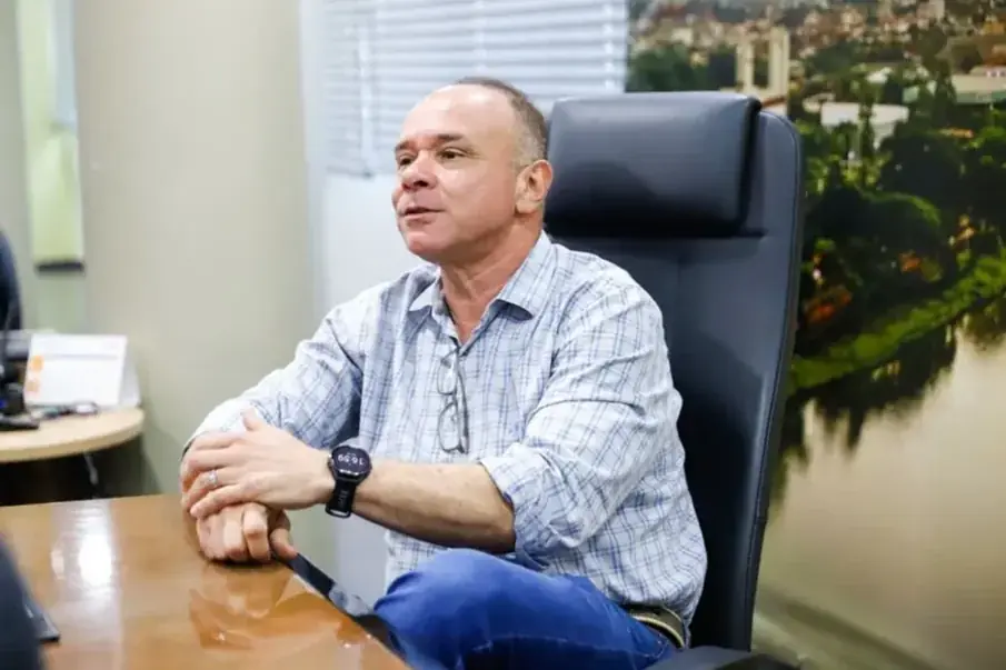 Impasse em Serviços Gerais segue após reunião do Coronel com Valdomiro