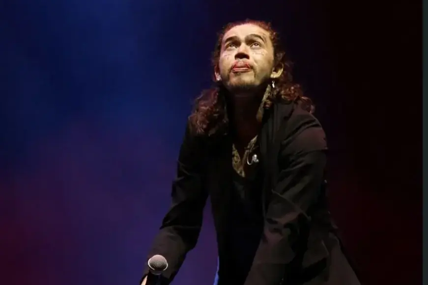 Whindersson Nunes chega a Rio Preto com o stand-up 'Isso Definitivamente Não é um Culto'