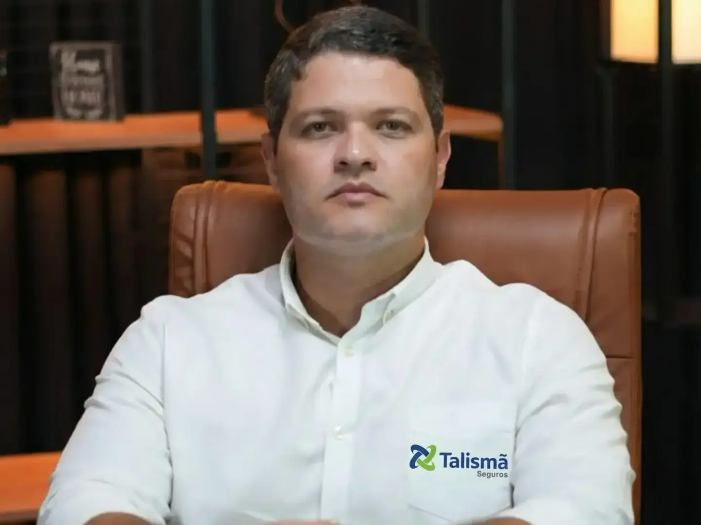 Fundador da empresa, Adriano Ferreira transformou uma trajetória marcada por dificuldades financeiras em uma rede presente em 12 estados (Divulgação)