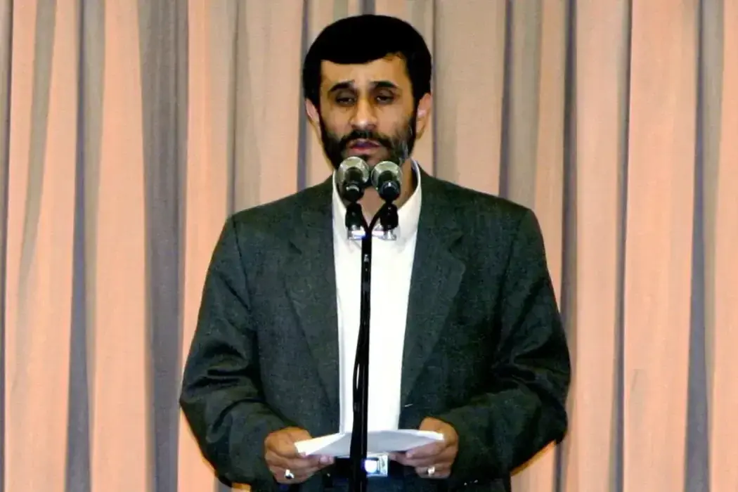 Bombardeio a Teerã mata ex-presidente iraniano Mahmoud Ahmadinejad
