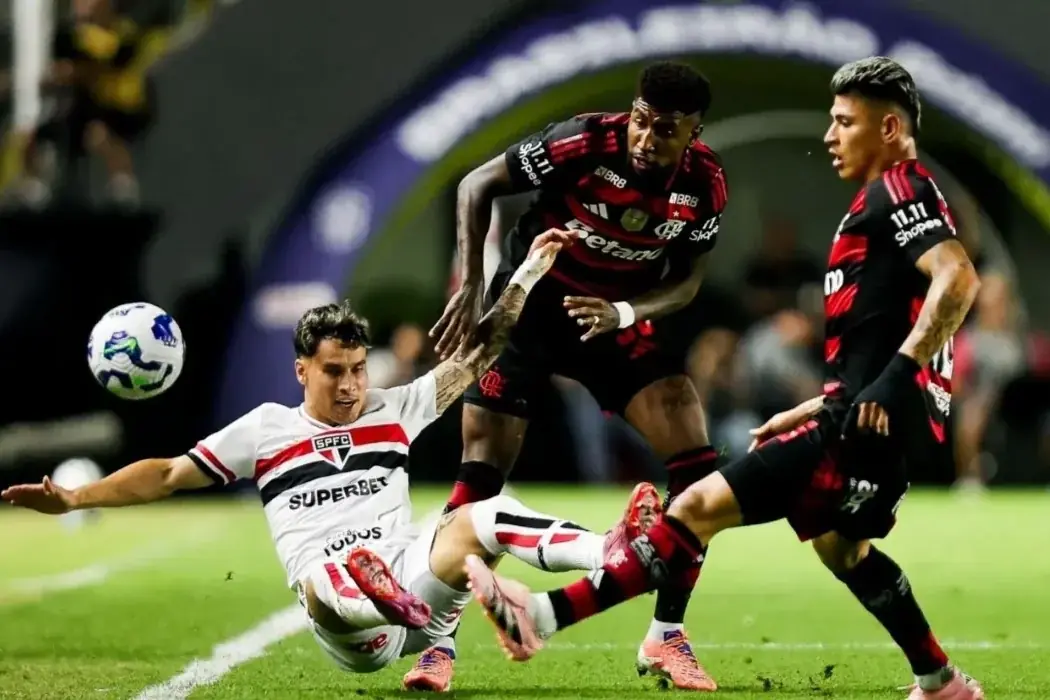 São Paulo e Flamengo empatam na Vila Belmiro