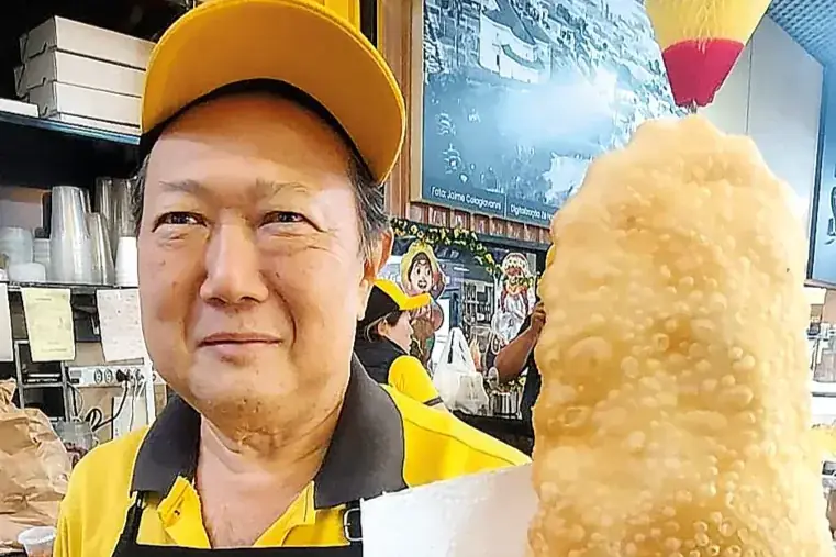 Tadao é uma figura marcante no Mercado Municipal (Divulgação)