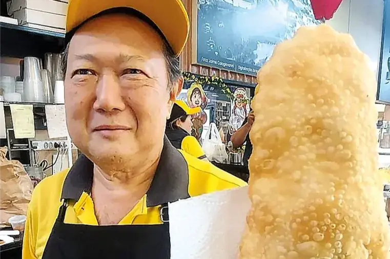 Tadao é uma figura marcante no Mercado Municipal (Divulgação)