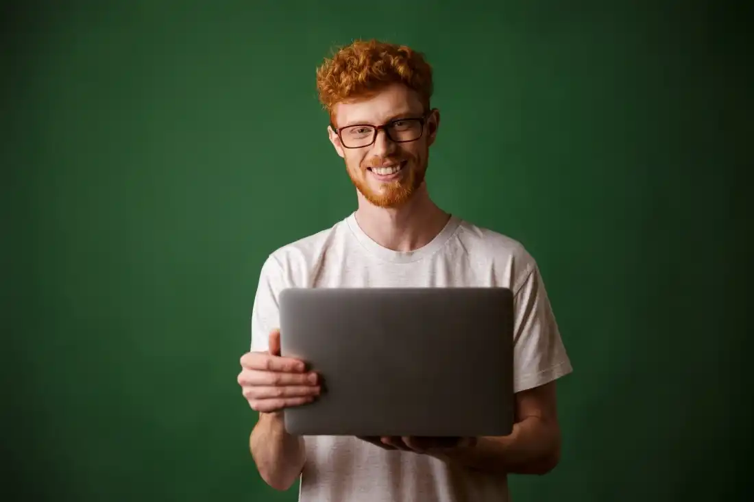 Cursos online gratuitos são alternativa para quem quer aproveitar o momento para se especializar (Freepik/Banco de Imagens)