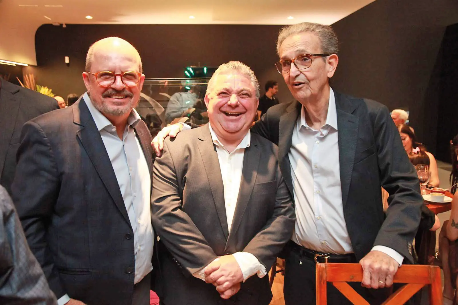 Ronald Torres, José Reche e Milton Hage na inauguração da Mercedes Benz (Arnaldo Mussi)