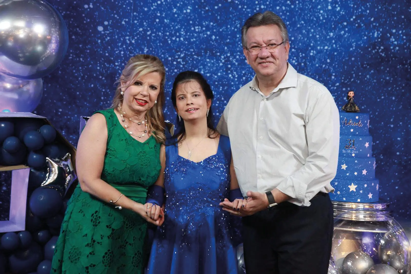 Adriane e Sebastião Cirelli com a filha Adrieli, que aniversariava (Arnaldo Mussi)