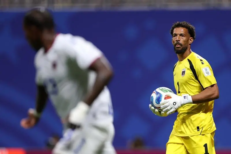 Vozinha, goleiro da equipe, liderou o time e viu a seleção africana dar muito trabalho aos espanhóis (Divulgação/Fifa)