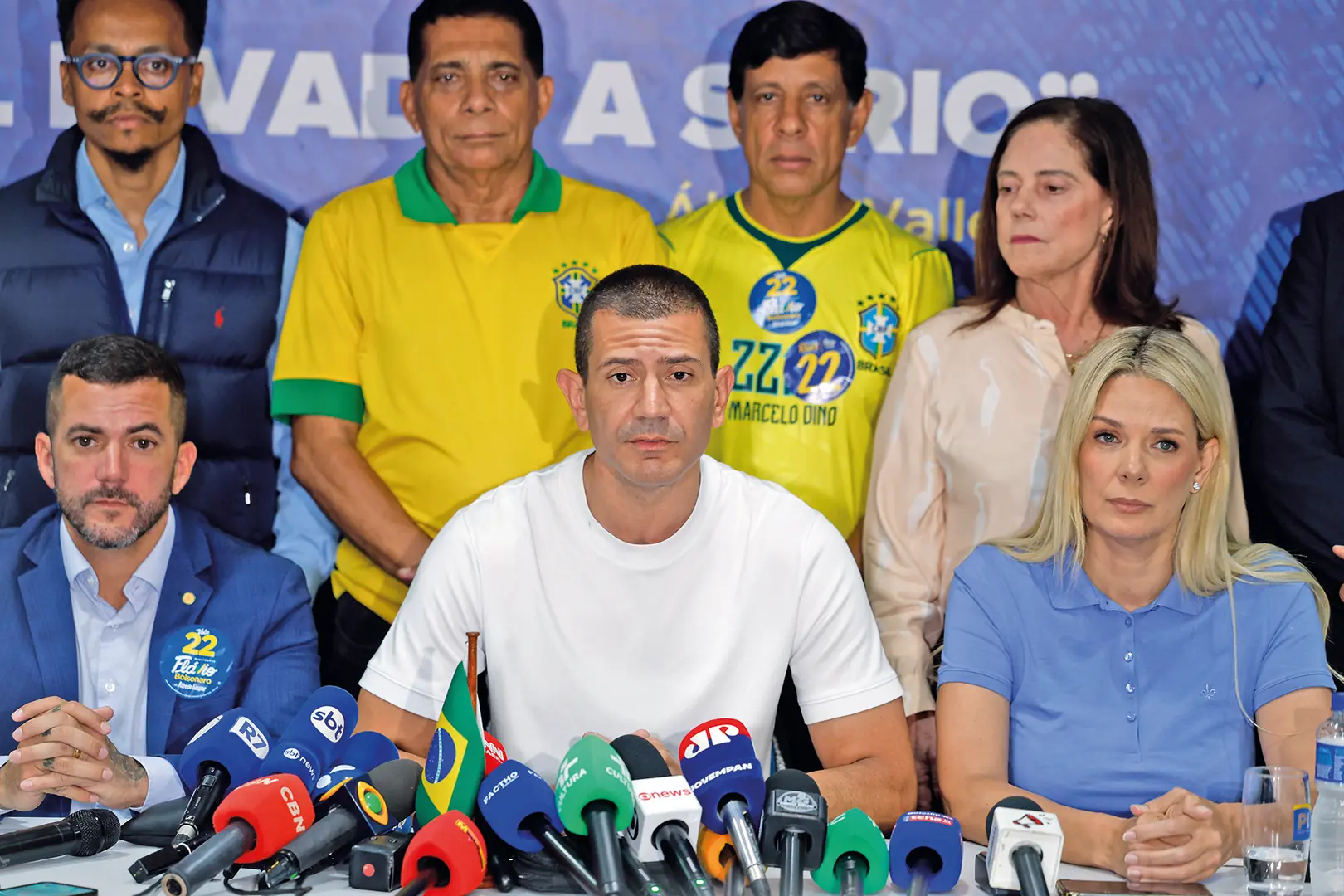 Douglas Ruas é eleito governador do RJ após anulação de votos