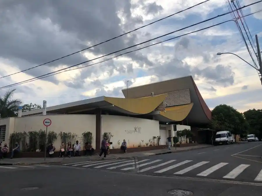 Thumbnail description