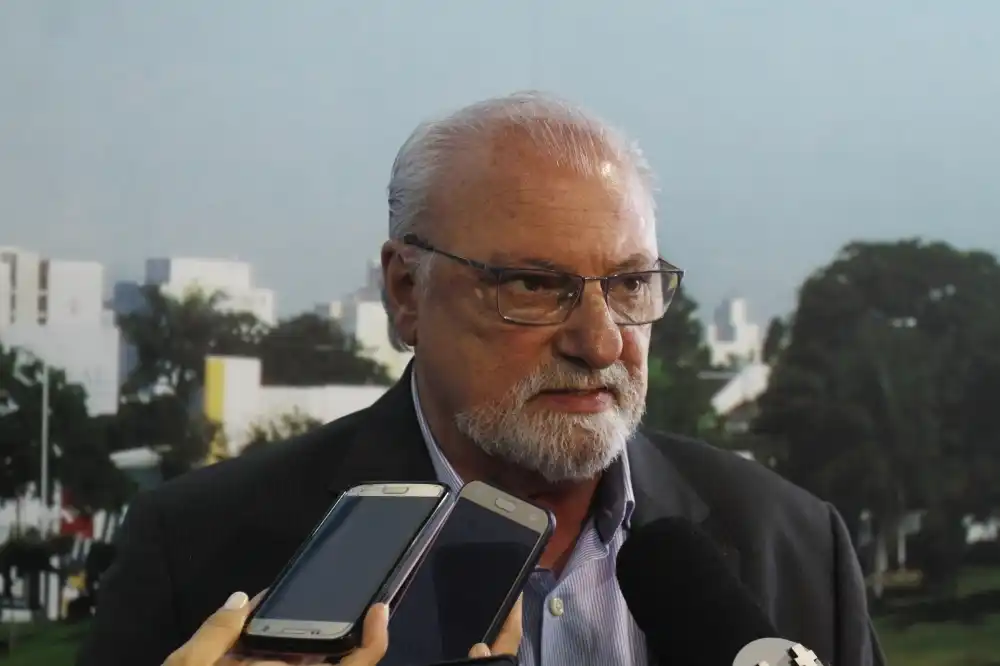 Aldenis Borim é secretário de Saúde de Rio Preto (Mara Sousa 29/7/2019)