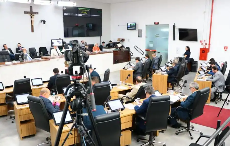 Vereadores durante sessão da Câmara; Tribunal de Justiça vai marcar data para julgar a ação (Divulgação/TV Câmara)