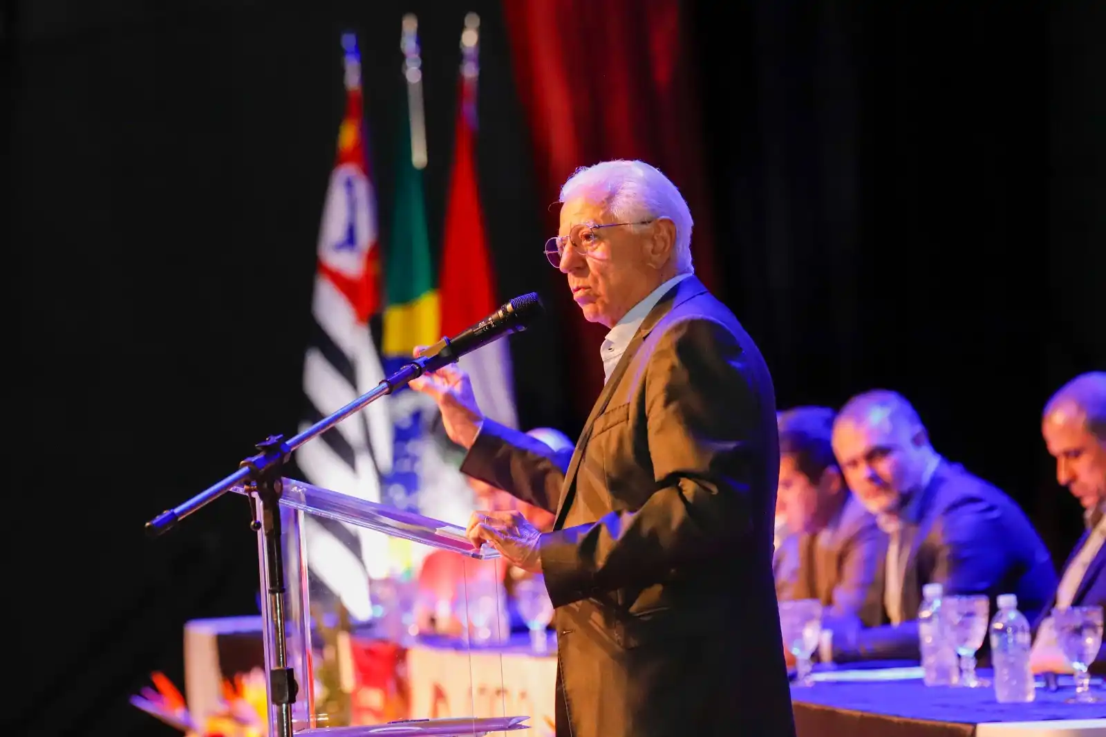 Presidente do TCE-SP, Sidnei Beraldo, durante palestra (Ivan Feitosa/Prefeitura de Rio Preto)