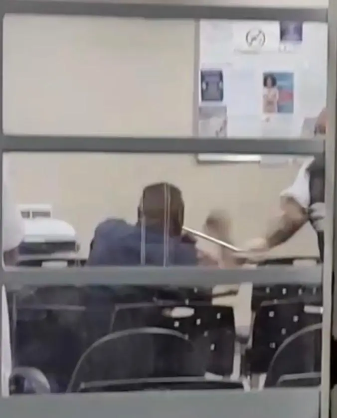 Homem é agredido por segurança na Upa Norte (Reprodução)