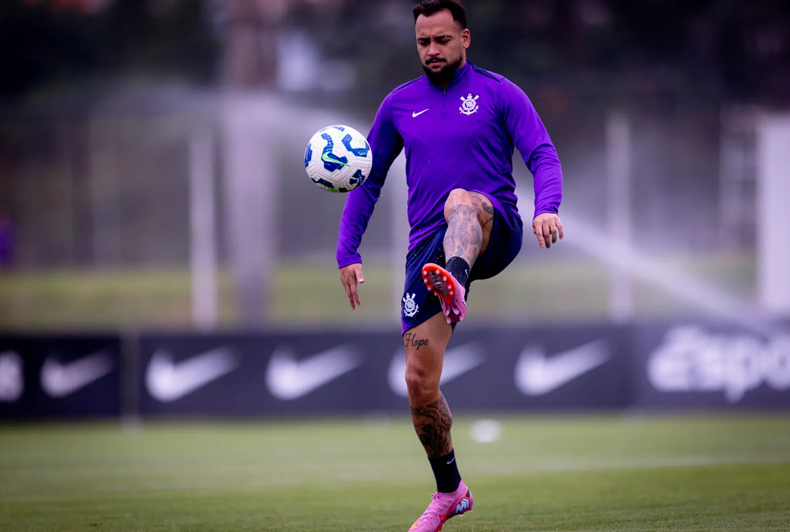 Sonhando com a Libertadores, Corinthians recebe o Ceará com desfalques