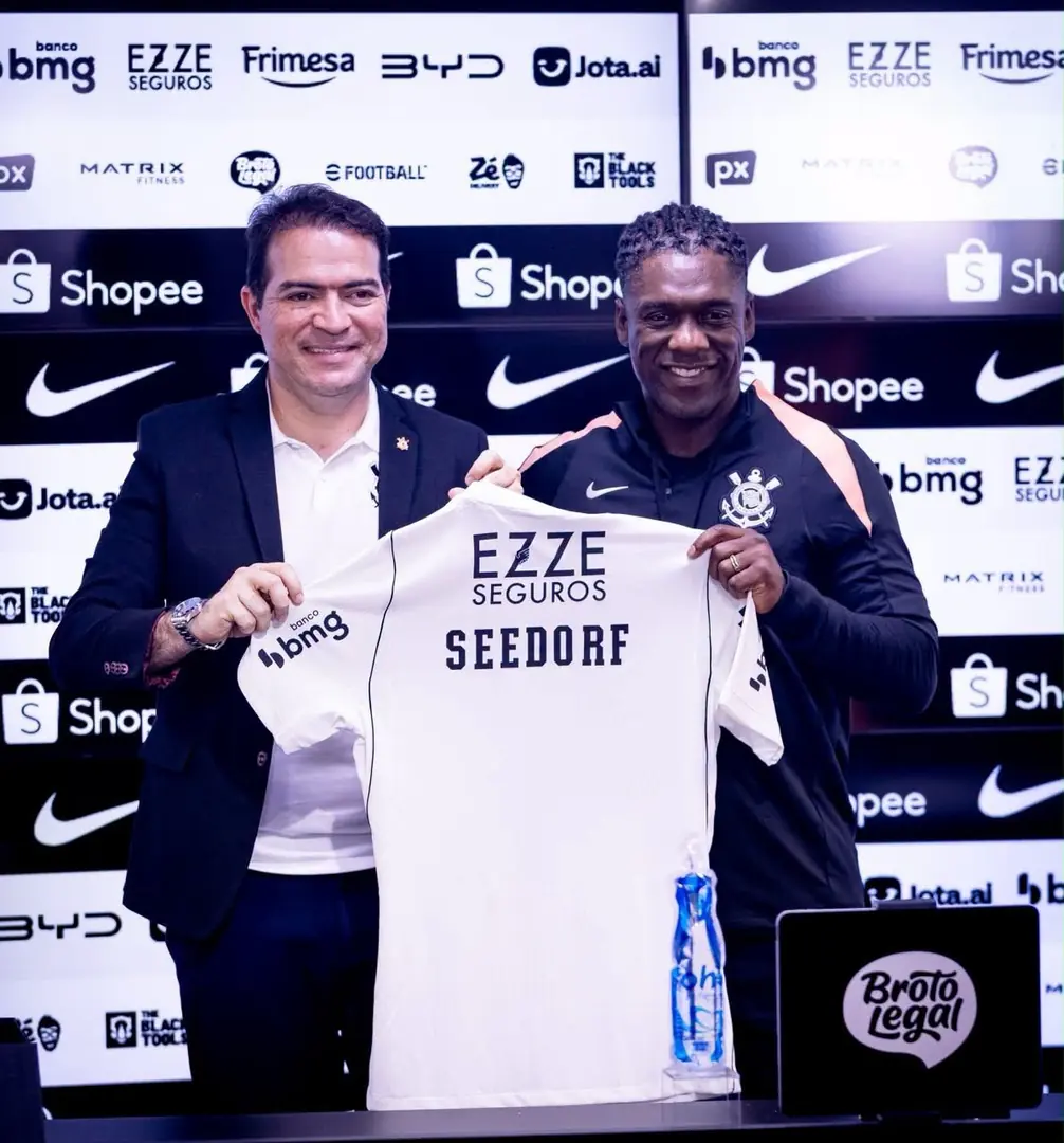 Seedorf diz que Corinthians é 'leão ferido' e pede tempo na estreia