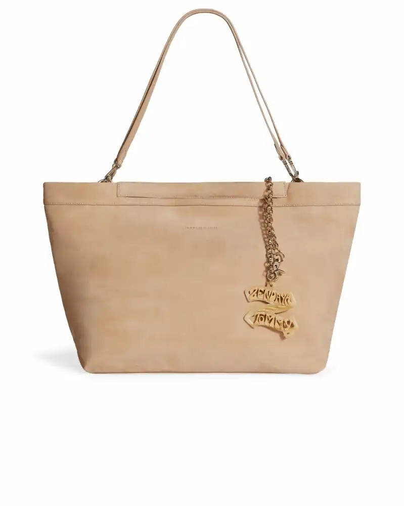 Bolsa da coleção TommyXZendaya. Preço sob consulta  (Fotos: Divulgação)