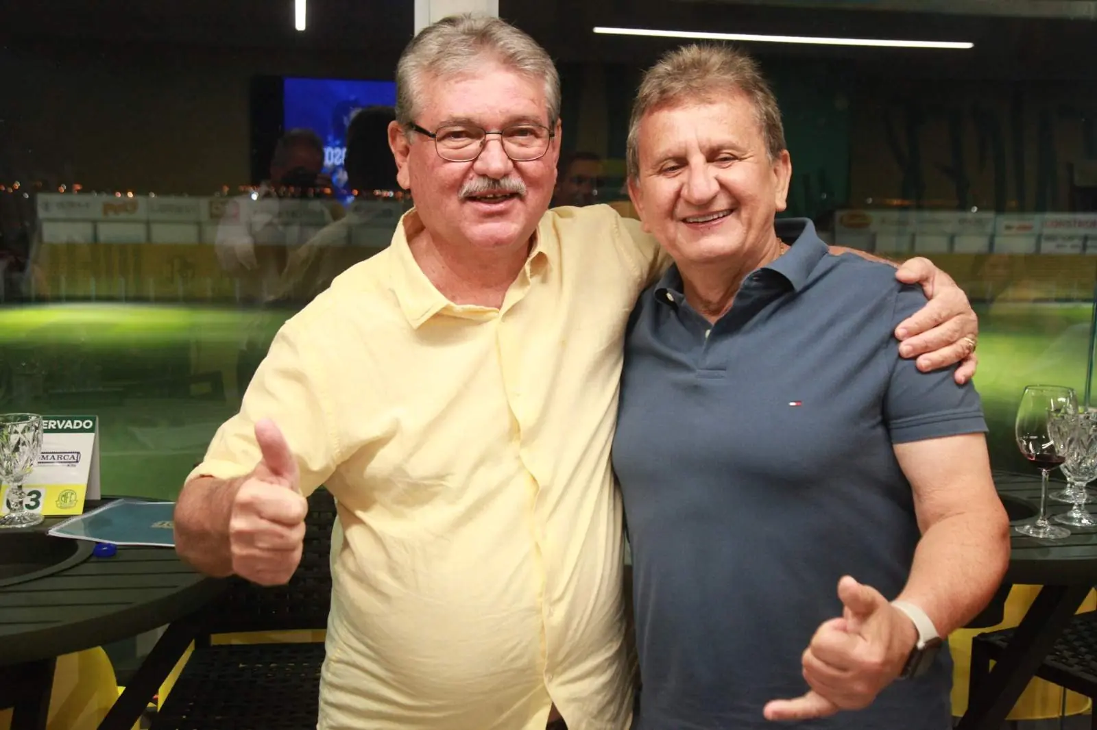O Presidente do Mirassol Futebol Clube, Édson Ermenegildo, com José Luiz Franzotti, nos 100 anos do Mirassol F. C. (Arnaldo Mussi)